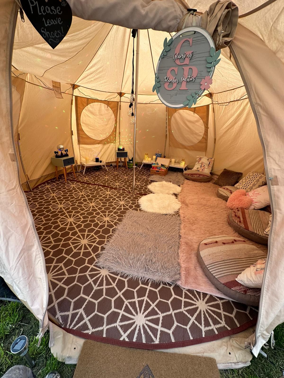 the luna tent inside. glamping slumber parties north east<br />
